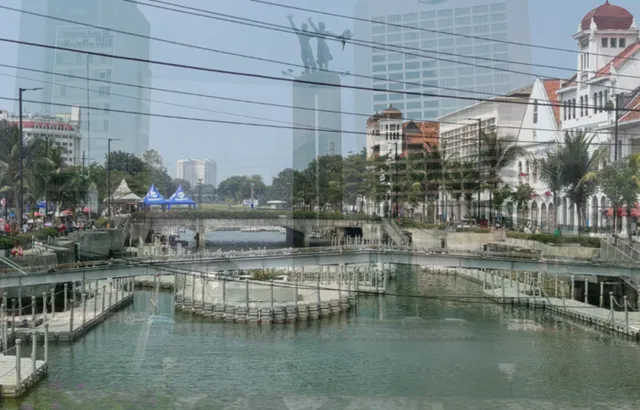 My Tears, a Sea for Jakarta to Sink